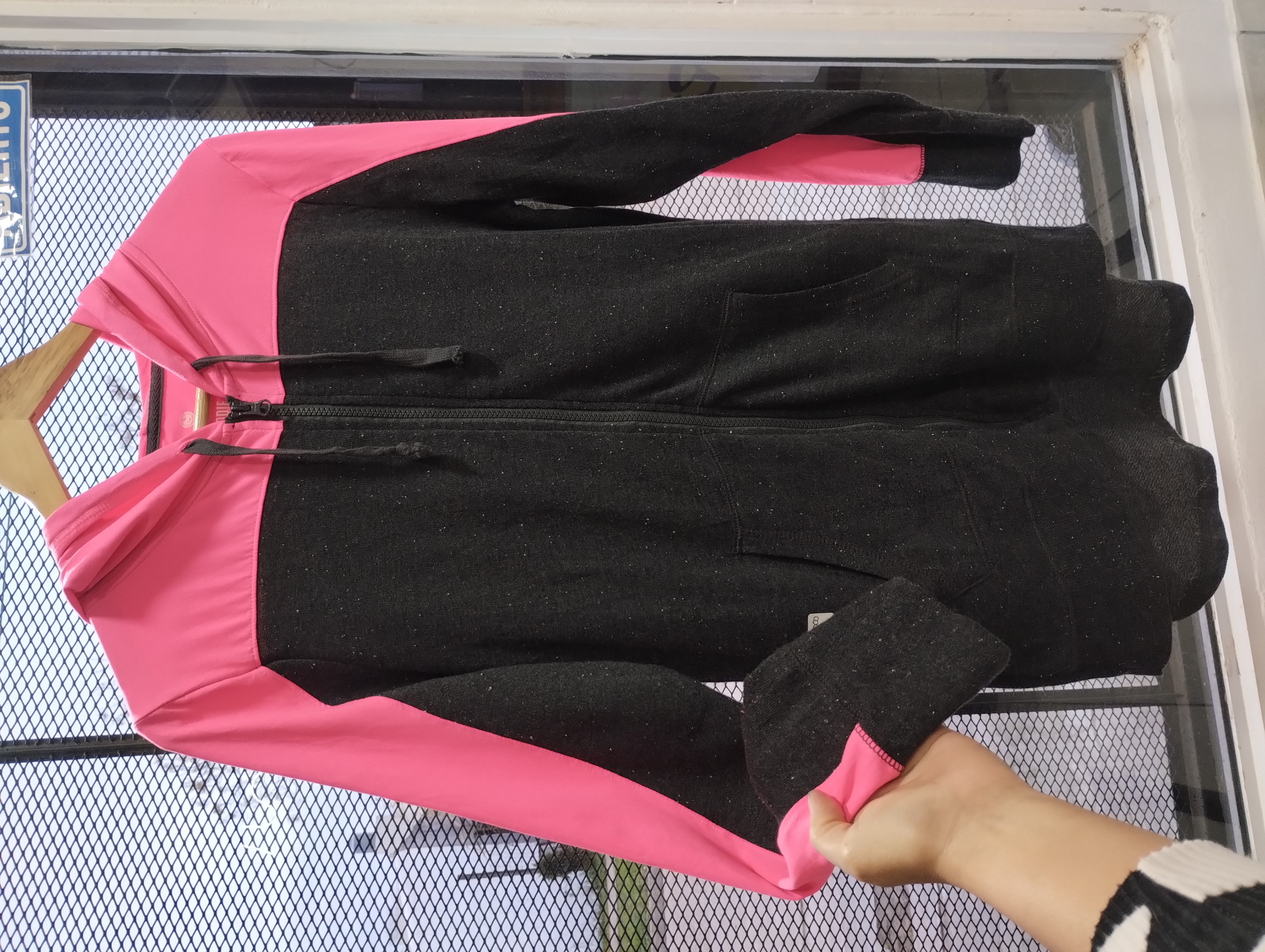 CAMPERA DEPORTIVA - M