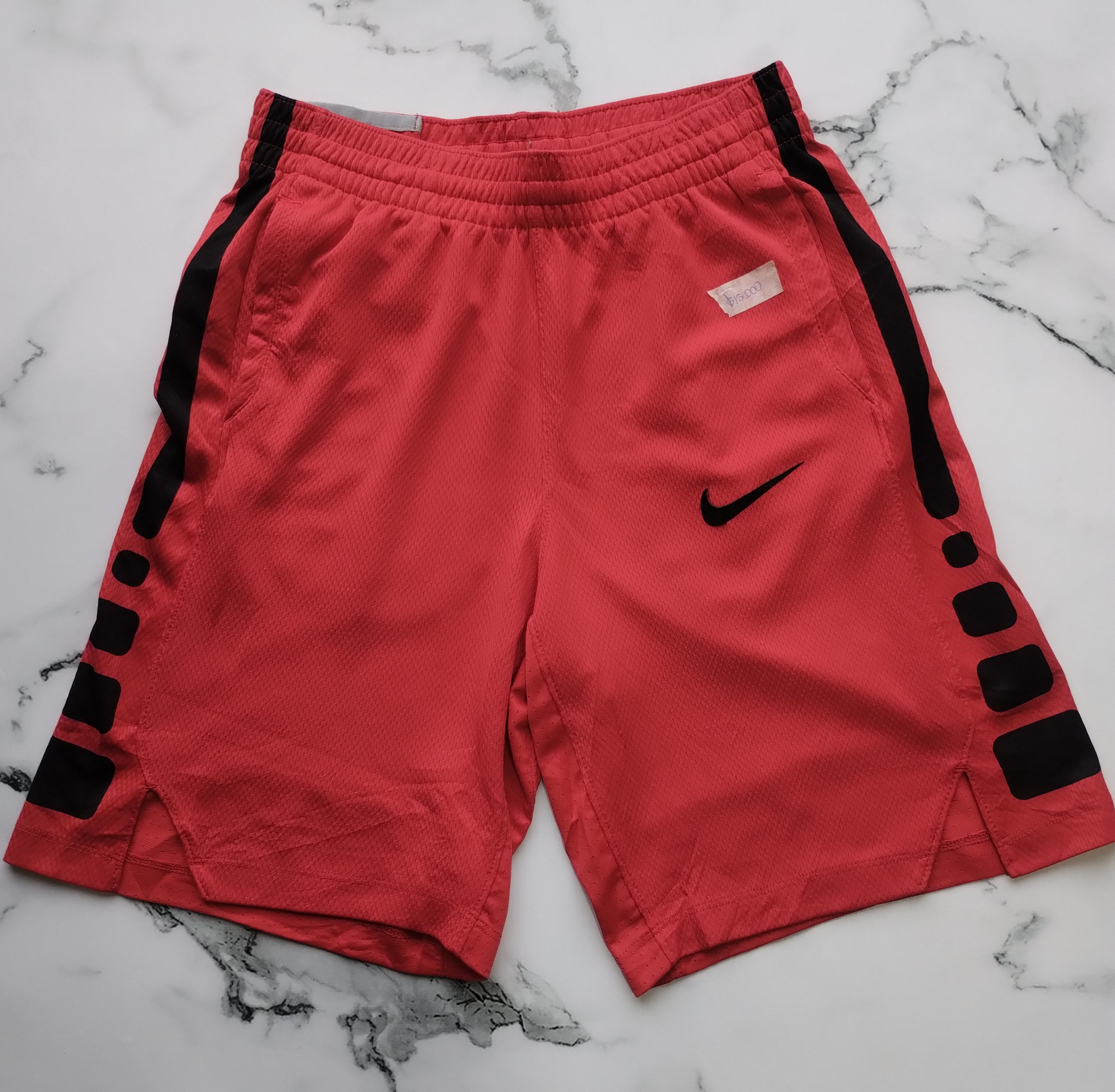 Shorts deportivo - L